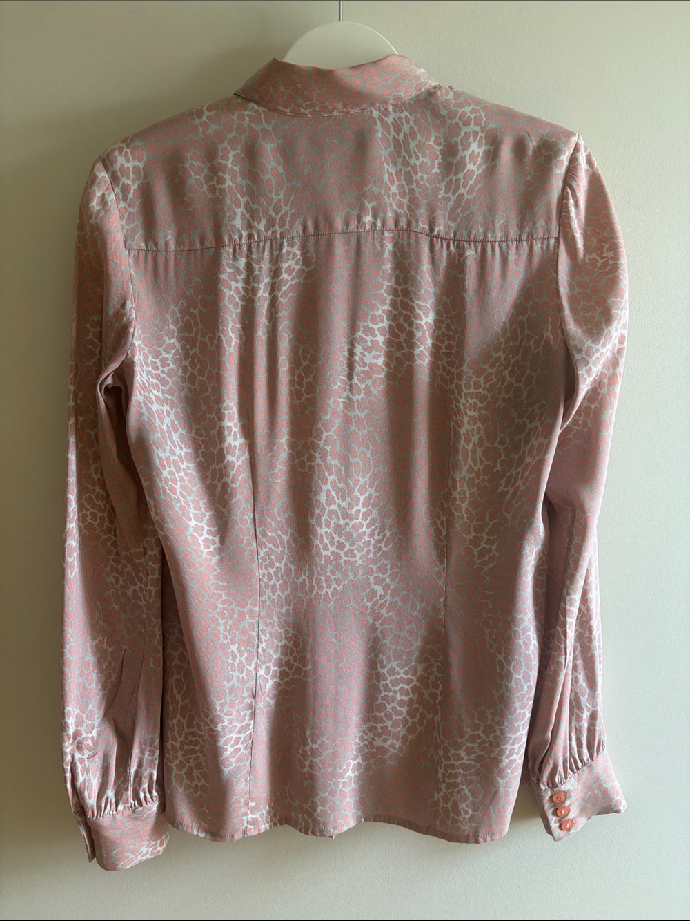 Guess by Marciano size S peach and grey blouse - Picture 11 of 14